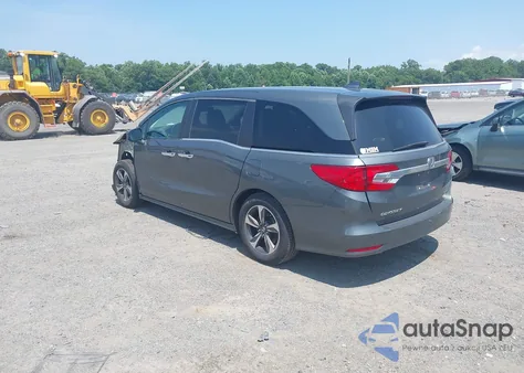 2018 Honda Odyssey Touring from USA, damaged, VIN 5FNRL6H84JB053170